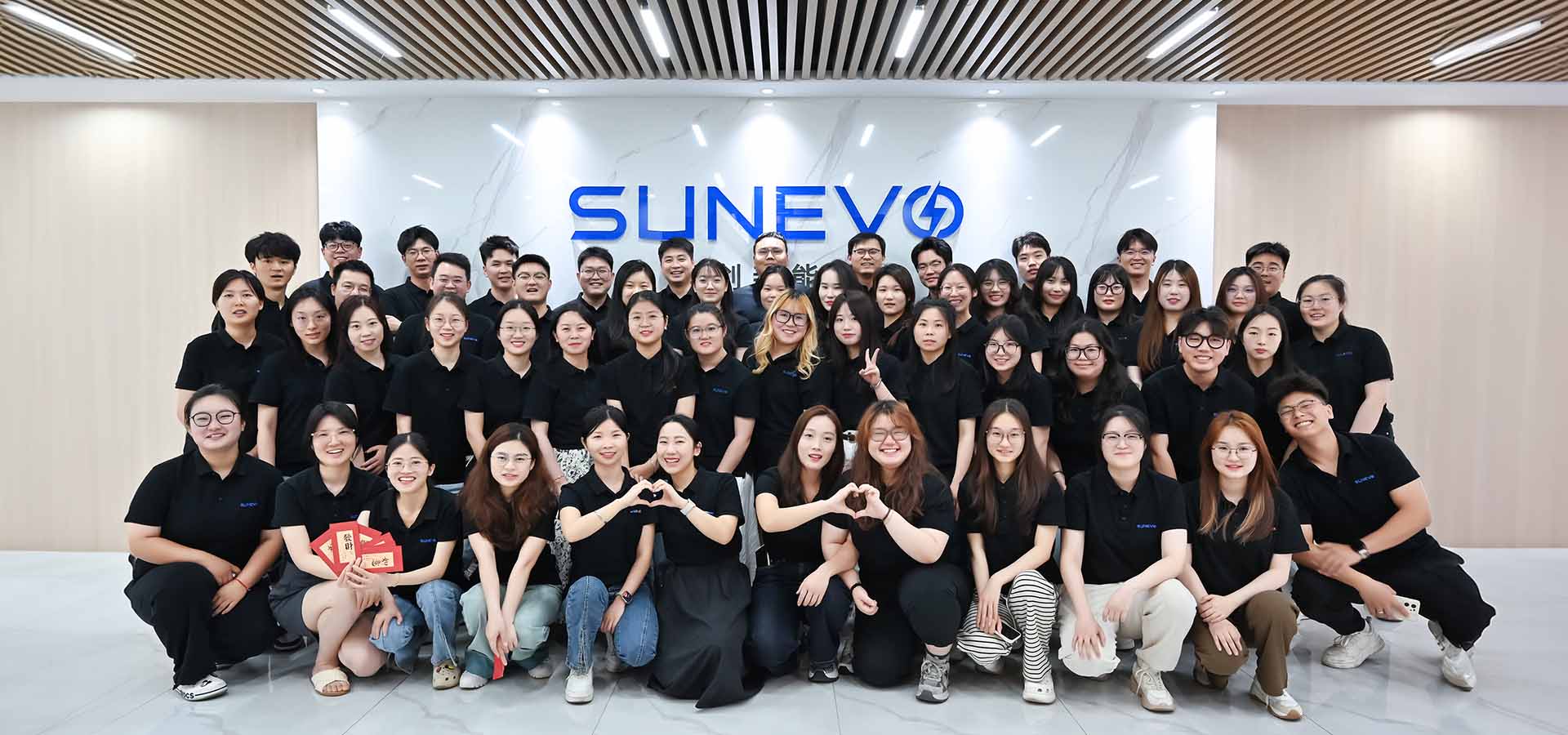Sunevoの国際女性の日の贅沢！  